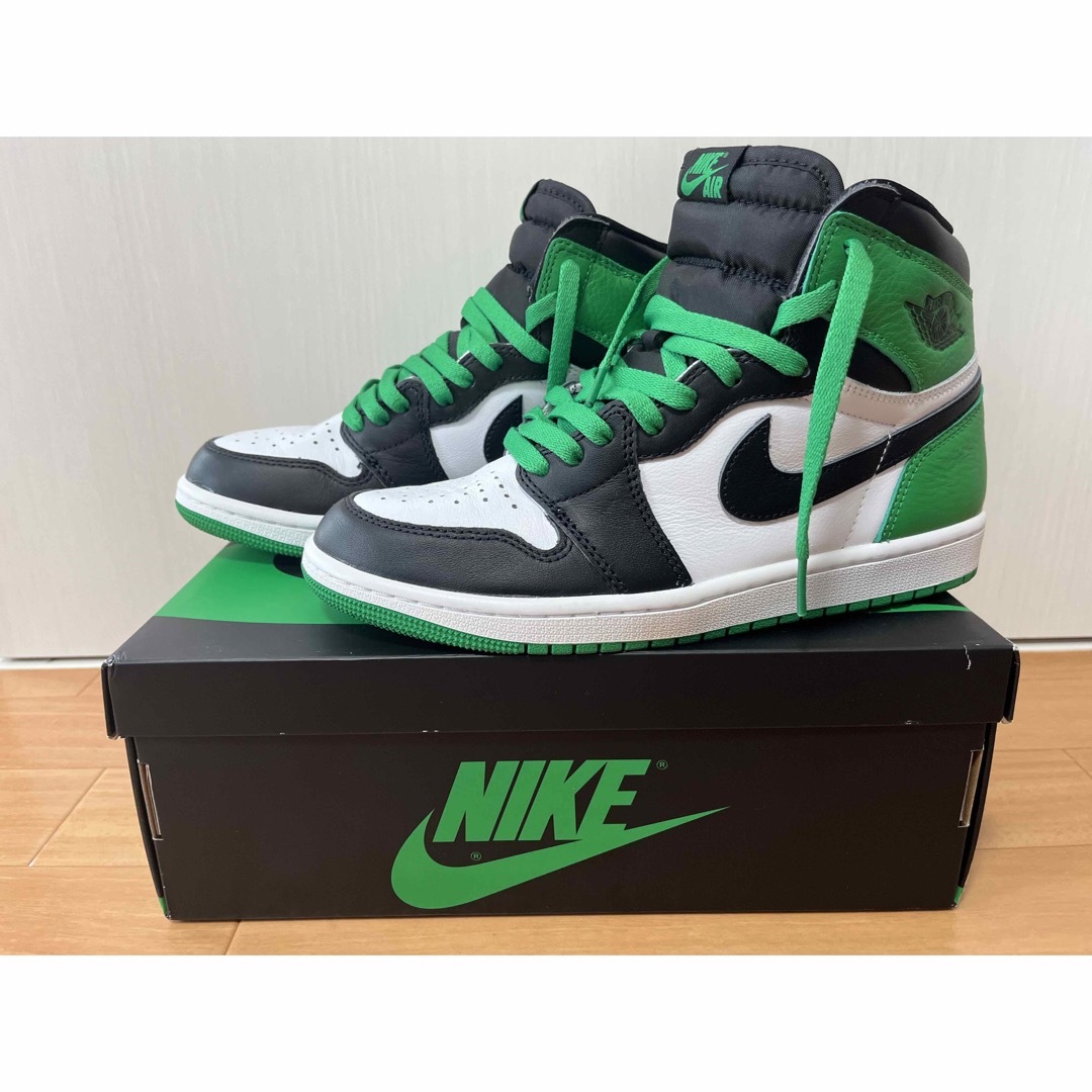 NIKE(ナイキ)のAJ1 RETRO HIGH OG /LUCKY GREEN-WHITE メンズの靴/シューズ(スニーカー)の商品写真