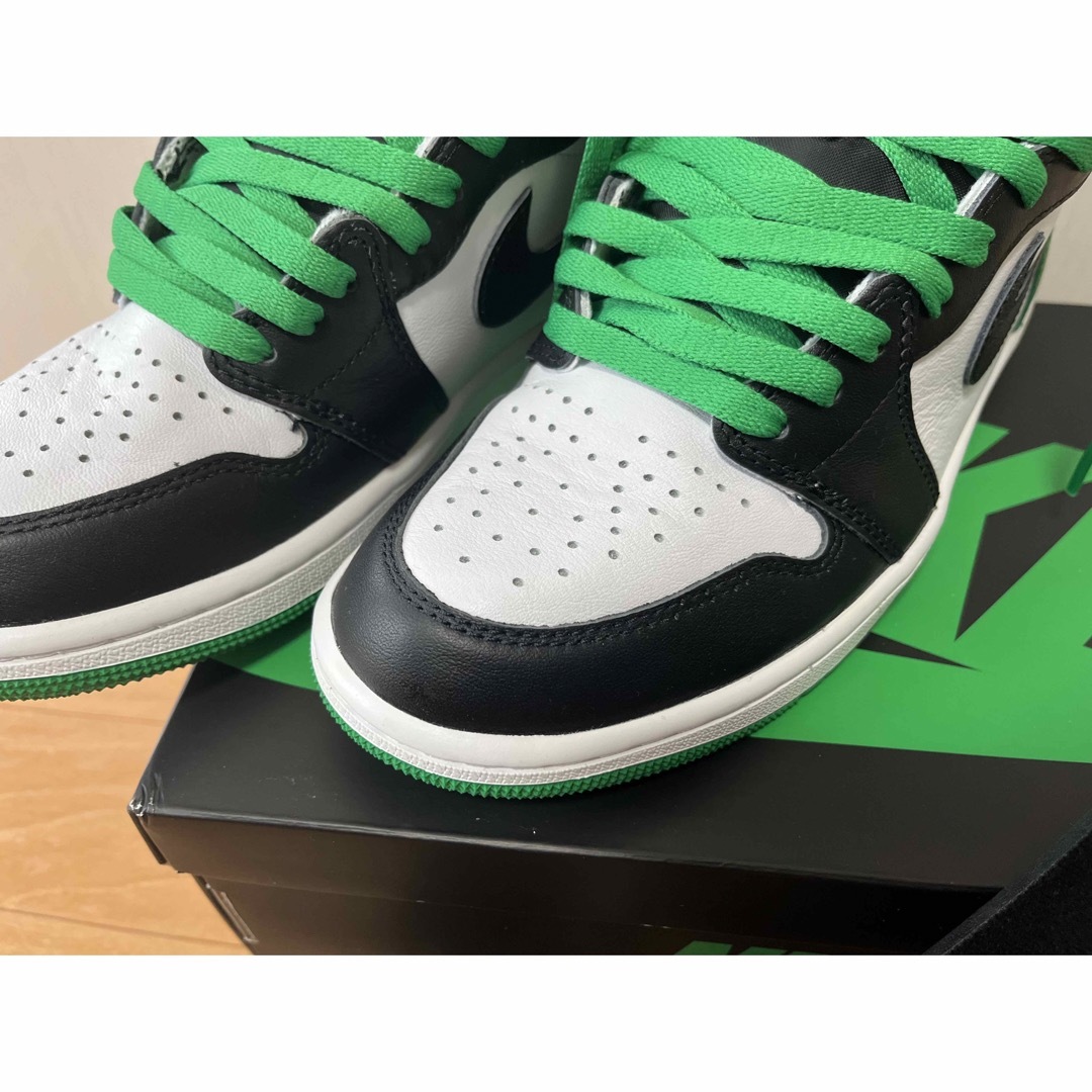 NIKE(ナイキ)のAJ1 RETRO HIGH OG /LUCKY GREEN-WHITE メンズの靴/シューズ(スニーカー)の商品写真