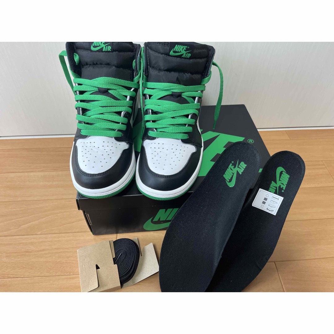 NIKE(ナイキ)のAJ1 RETRO HIGH OG /LUCKY GREEN-WHITE メンズの靴/シューズ(スニーカー)の商品写真