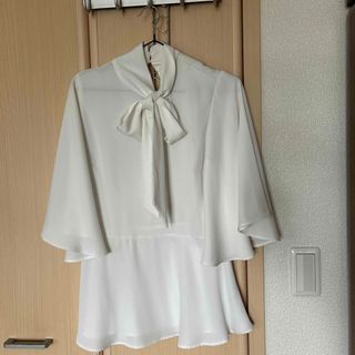 ザラ(ZARA)のZARA★ザラ未使用新品★レディース36★Sサイズフェミニンブラウス(カットソー(半袖/袖なし))