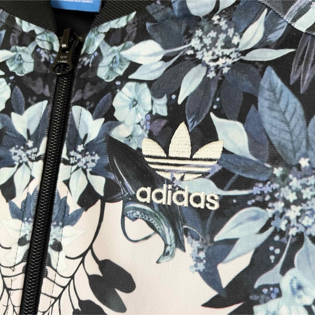 adidas(アディダス)のadidas アディダス　花柄　総柄　トラックトップス　ジャケット　ジャージ レディースのジャケット/アウター(その他)の商品写真