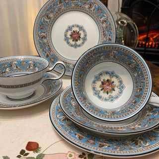 ウェッジウッド(WEDGWOOD)のウェッジウッド  フロレンティーン　ターコイズ　ティーカップ　プレート(食器)