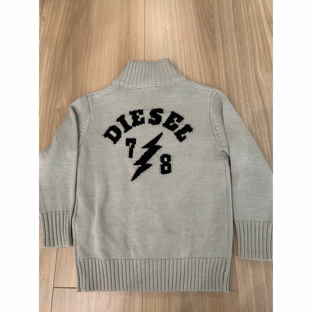 DIESEL(ディーゼル)のほぼ未使用品　ディーゼル　DIESEL キッズ　ニットアウター キッズ/ベビー/マタニティのキッズ服男の子用(90cm~)(ジャケット/上着)の商品写真