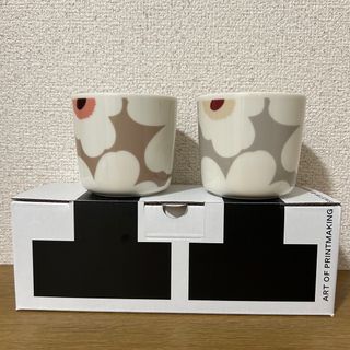 マリメッコ(marimekko)のマリメッコ　ラテマグ　２個セット　ウニッコ　クレイ×ホワイト　グレー×ホワイト(食器)