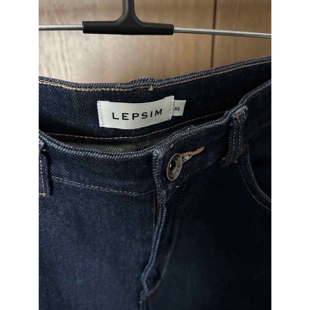 LEPSIM(レプシィム)のLEPSIM レプシィム　スリムフィットデニムパンツ ★ネイビー★ レディースのパンツ(デニム/ジーンズ)の商品写真