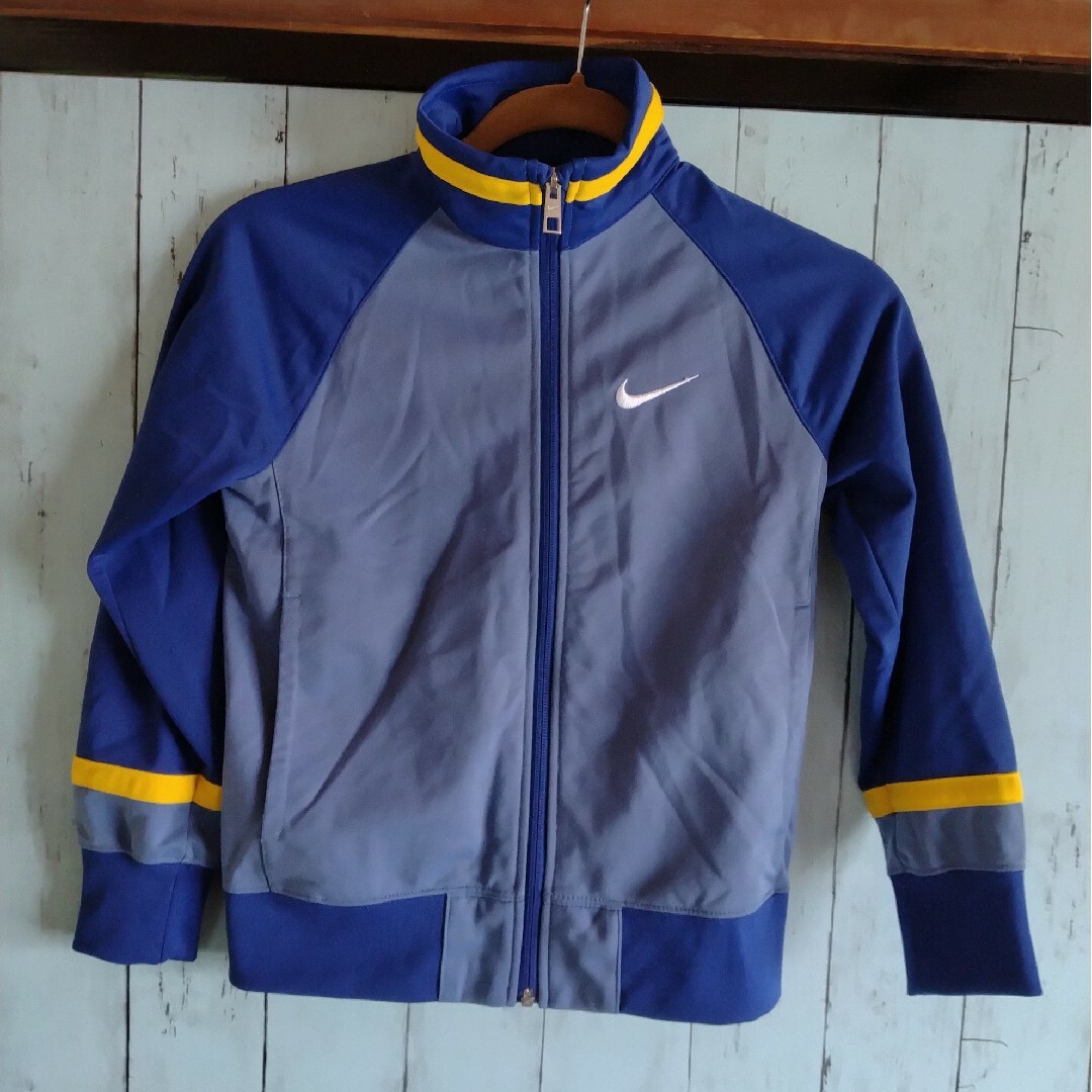 NIKE(ナイキ)のナイキ　ジャージ上下 キッズ/ベビー/マタニティのキッズ服男の子用(90cm~)(その他)の商品写真