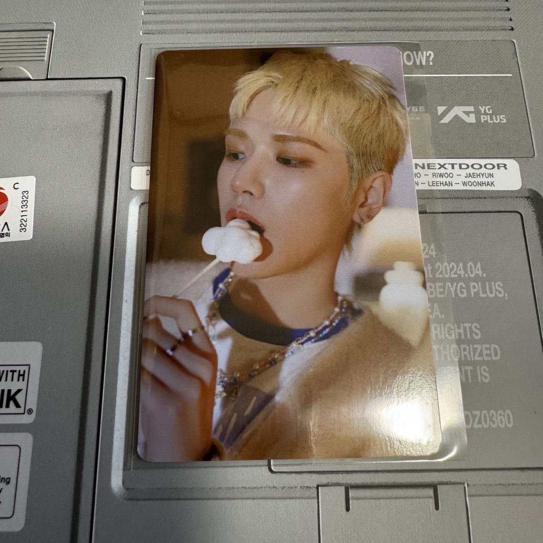 BOYNEXTDOOR リウ　トレカ　タワレコ特典 エンタメ/ホビーのCD(K-POP/アジア)の商品写真