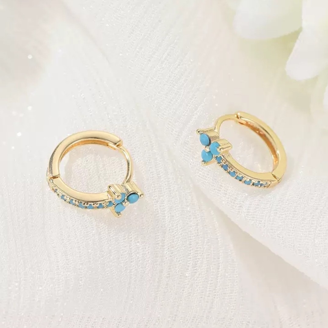 最高級 ターコイズ　フラワーピアス ゴールド　k18コーティング レディースのアクセサリー(ピアス)の商品写真