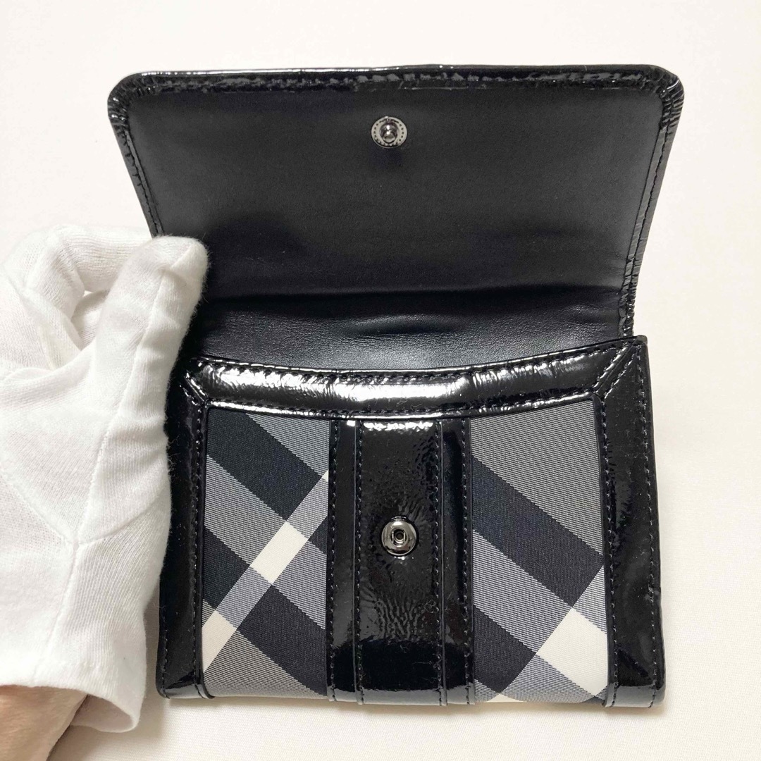 BURBERRY(バーバリー)のバーバリー　折り財布 レディースのファッション小物(財布)の商品写真