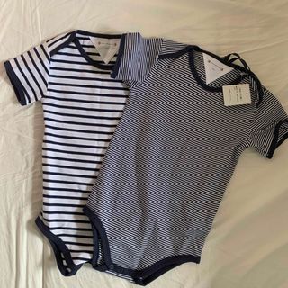 トミーヒルフィガー(TOMMY HILFIGER)の【新品未使用】2枚セット　ロンパース  92(Tシャツ/カットソー)