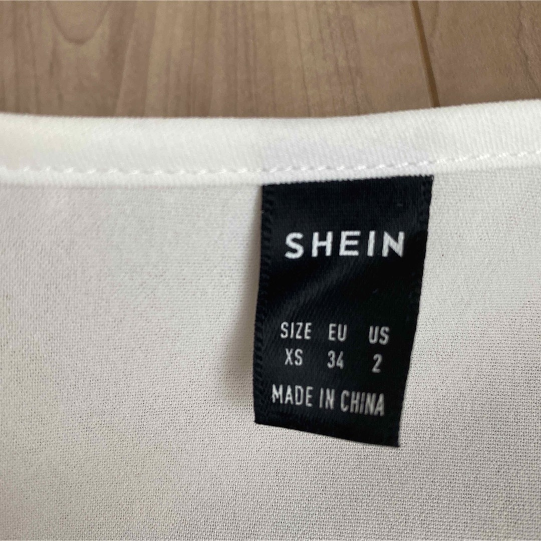 SHEIN(シーイン)のシーイン　美品　トップス レディースのトップス(シャツ/ブラウス(長袖/七分))の商品写真