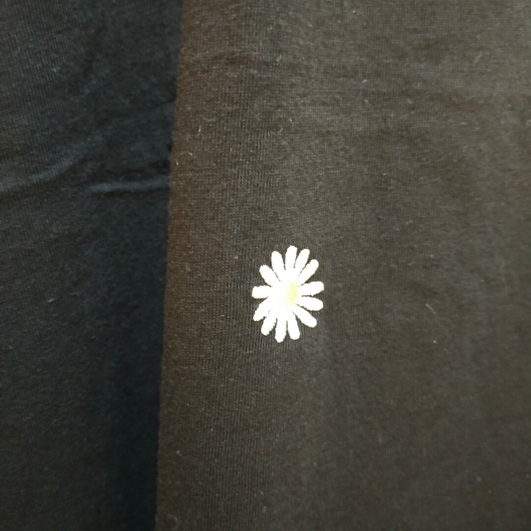 デイジー 刺繍 半袖 ブラック Tシャツ 半袖Tシャツ レディースのトップス(Tシャツ(半袖/袖なし))の商品写真