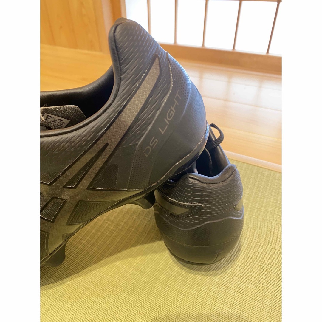 asics(アシックス)の☆アシックス DS LIGHT WDブラック×メタリック スパイク26.5cm☆ スポーツ/アウトドアのサッカー/フットサル(シューズ)の商品写真