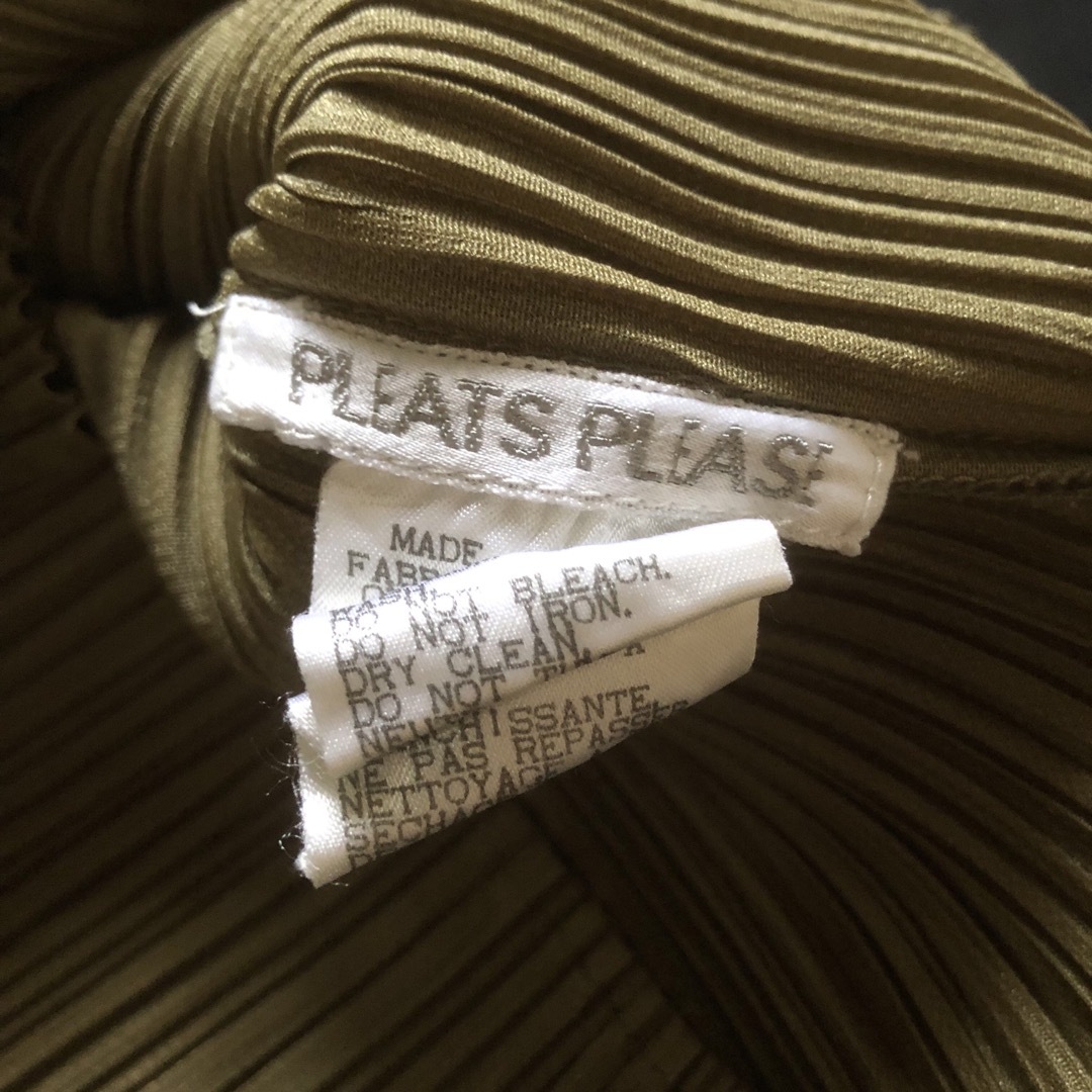 PLEATS PLEASE ISSEY MIYAKE(プリーツプリーズイッセイミヤケ)の美品 pleats please オープンカラー 襟付き半袖カットソー レディースのトップス(シャツ/ブラウス(半袖/袖なし))の商品写真