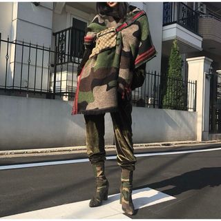 星あや　YELLO  G.I.JANE  camouflageショートブーツ