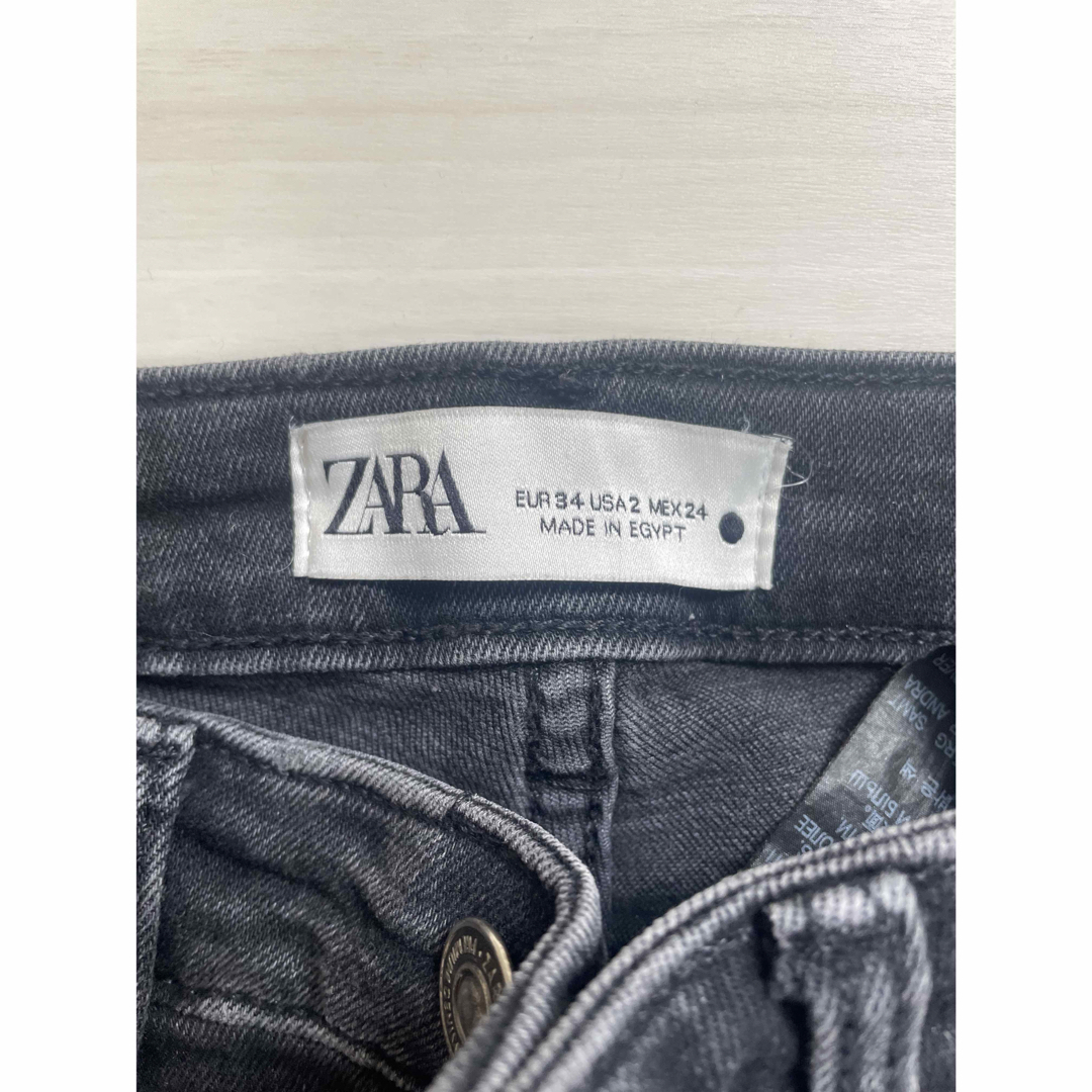 ZARA(ザラ)のZARA ザラ　ジーパン　デニム レディースのパンツ(デニム/ジーンズ)の商品写真