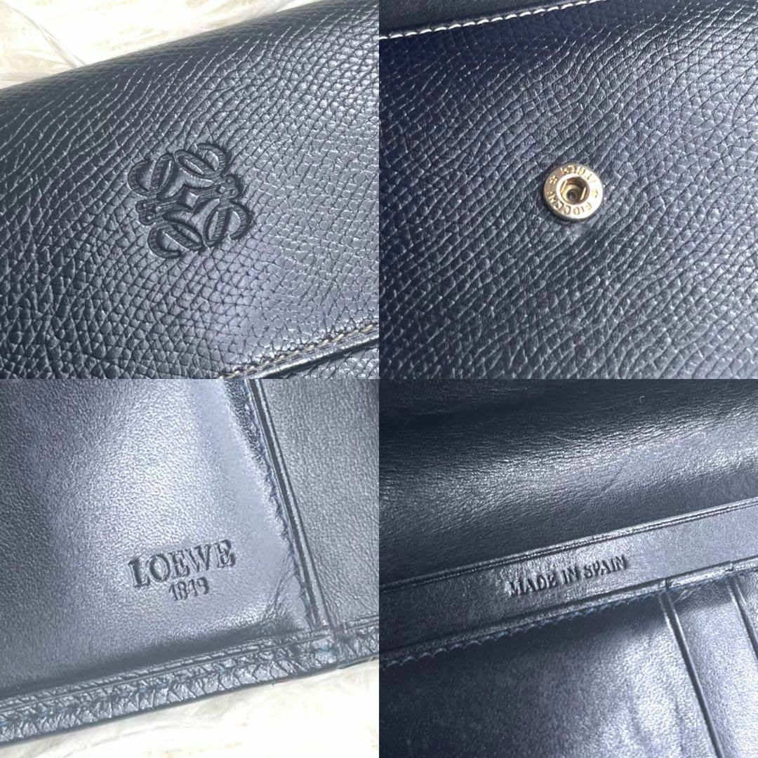 LOEWE(ロエベ)の⋟美品⋞ / LOEWE ロエベ エンボスアナグラムコンパクトウォレット レディースのファッション小物(財布)の商品写真