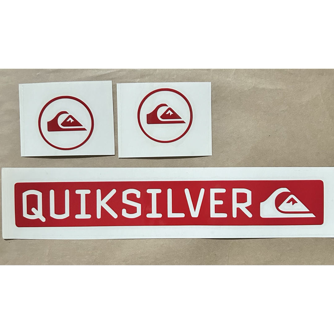 QUIKSILVER(クイックシルバー)のお得◆Quiksilver クイックシルバー ステッカー◆赤◆3点◆ スポーツ/アウトドアのスポーツ/アウトドア その他(サーフィン)の商品写真