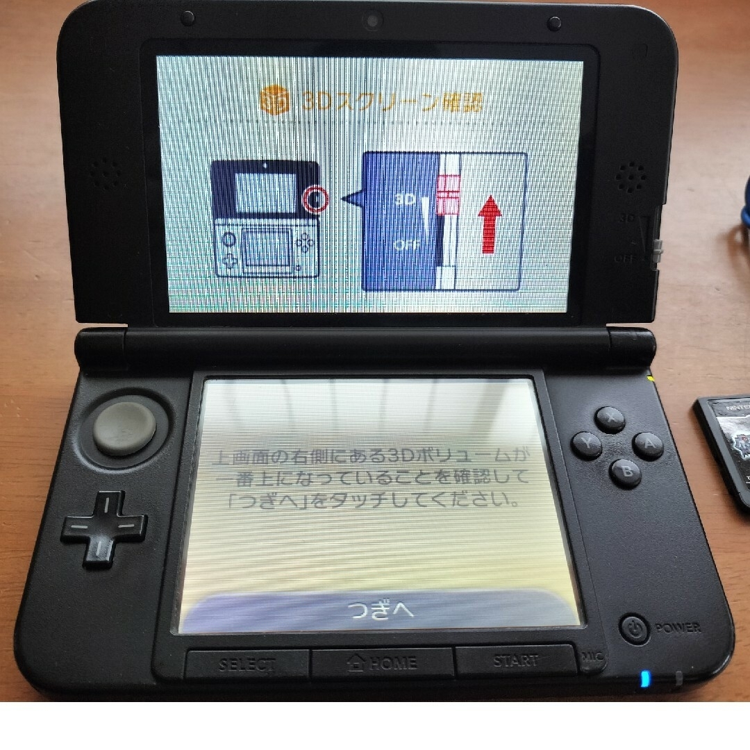 Nintendo 3DS  LL 本体 レッド/ブラック おまけ付き エンタメ/ホビーのゲームソフト/ゲーム機本体(携帯用ゲーム機本体)の商品写真