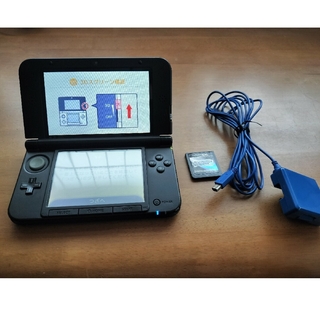 Nintendo 3DS  LL 本体 レッド/ブラック おまけ付き(携帯用ゲーム機本体)