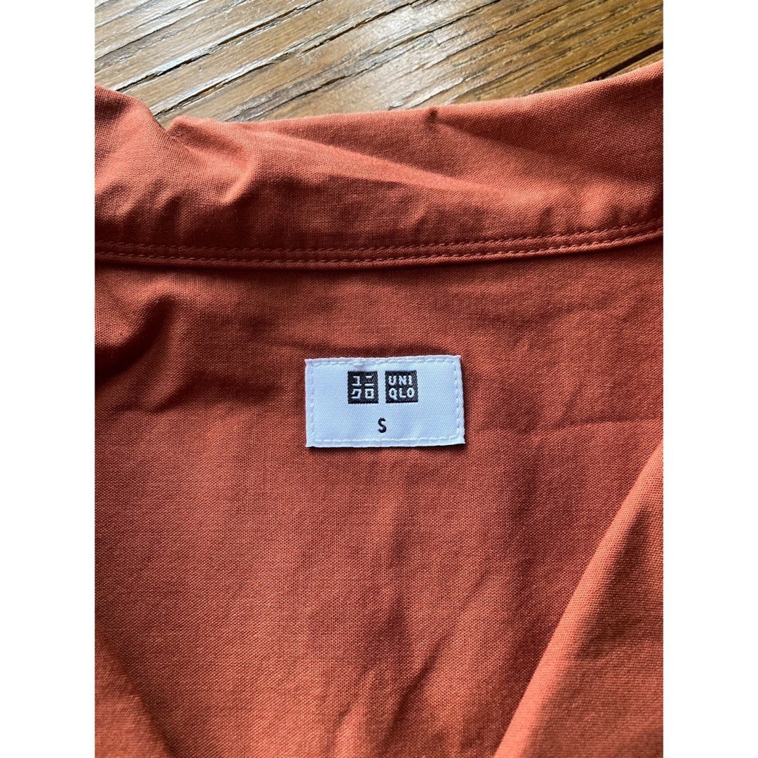 UNIQLO(ユニクロ)の未使用 UNIQLO ユニクロ オープンカラーシャツ 半袖 オレンジ メンズのトップス(Tシャツ/カットソー(半袖/袖なし))の商品写真
