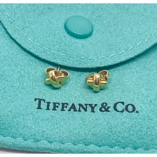 ティファニー(Tiffany & Co.)の激安✨Tiffany本物　ティファニークロススティッチゴールドピアス750(ピアス)