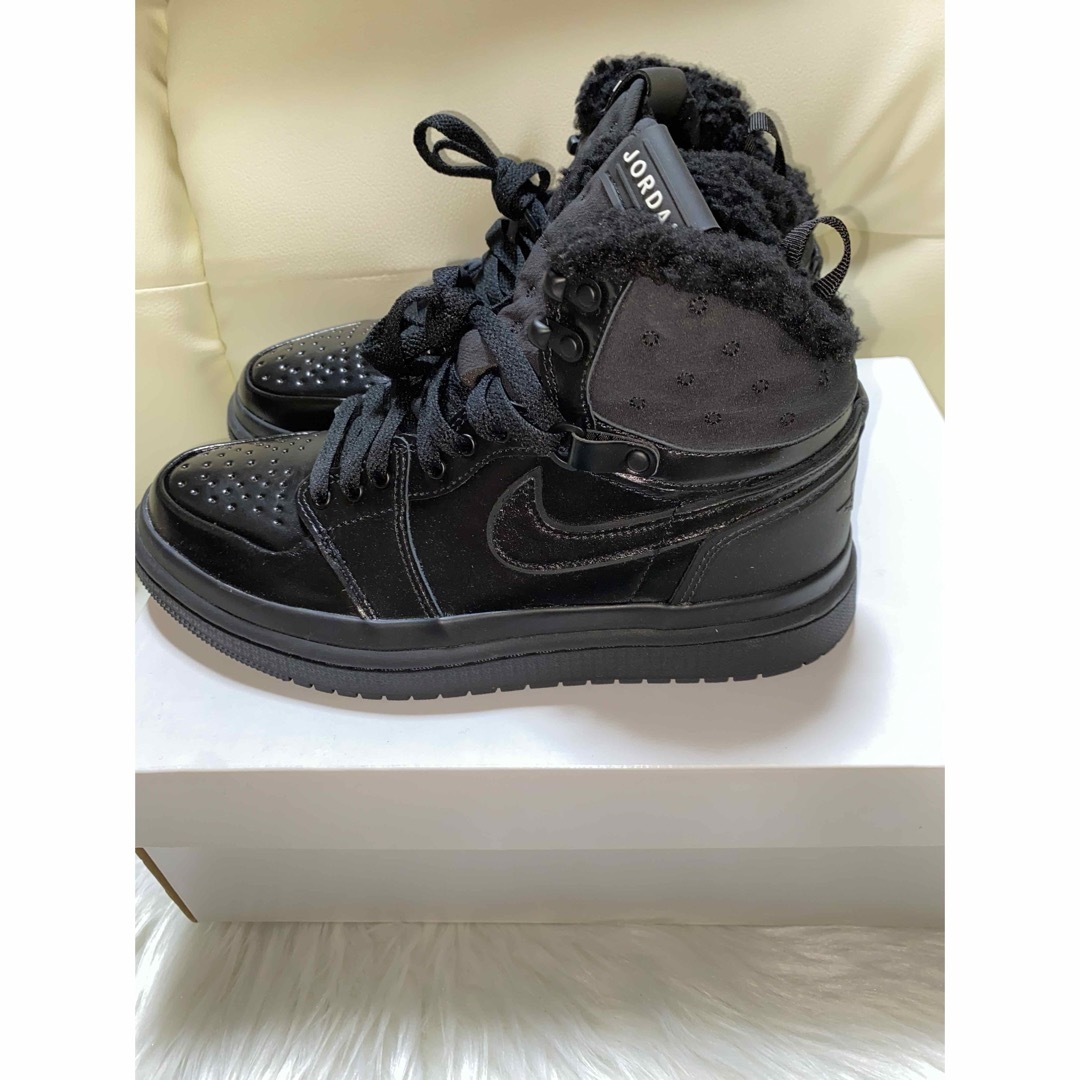 NIKE(ナイキ)の⭐️新品⭐️NIKE W エアジョーダン1アクリメイト⭐️25cm レディースの靴/シューズ(スニーカー)の商品写真