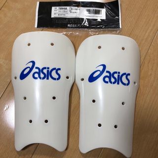 アシックス(asics)の【新品、未使用】レガース　asics  サッカー(ウェア)