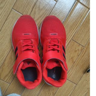 アディダス(adidas)のadidasスニーカー(スニーカー)