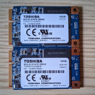 トウシバ(東芝)のSSD 16GB  mini PCIe 2個セット(PCパーツ)