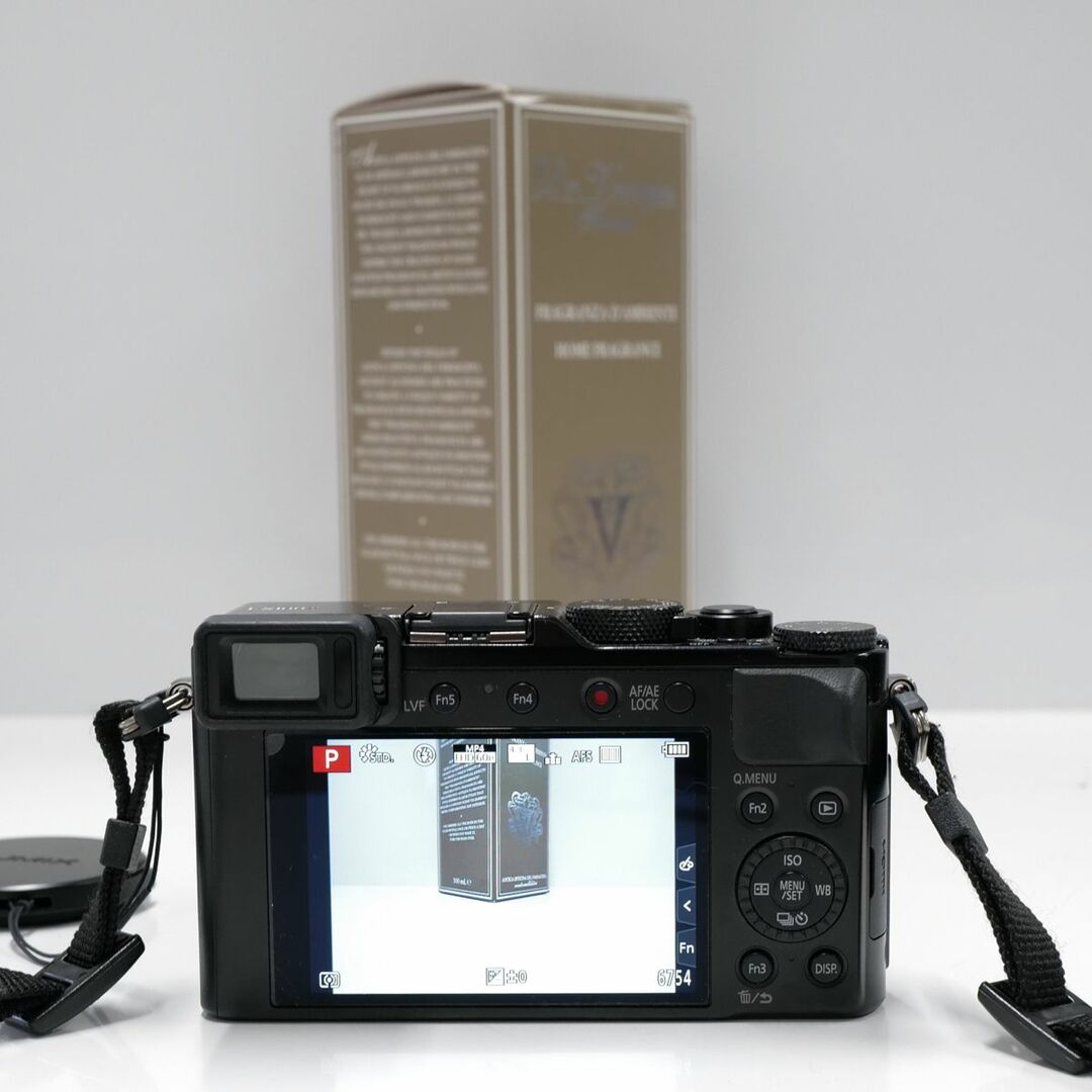 Panasonic(パナソニック)のPanasonic LUMIX LX100II DC-LX100M2 USED極美品 カメラ 本体＋バッテリー 4/3型センサー LEICA SUMMILUX SHOT数極少58回 完動品 CP5627 スマホ/家電/カメラのカメラ(コンパクトデジタルカメラ)の商品写真