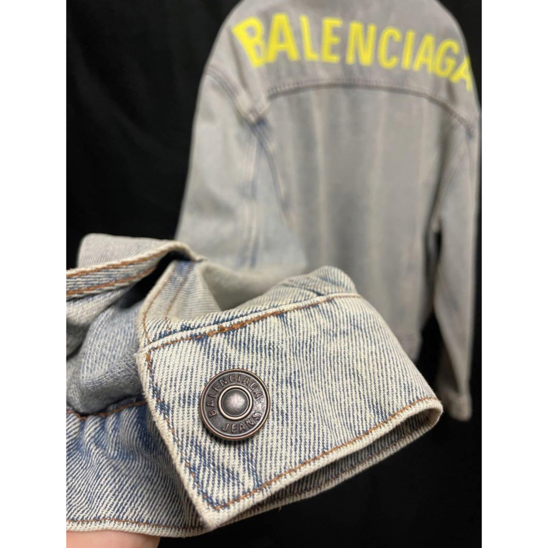 Balenciaga(バレンシアガ)のBALENCIAGAロゴオーバーサイズデニムジャケット　ジージャン メンズのジャケット/アウター(Gジャン/デニムジャケット)の商品写真