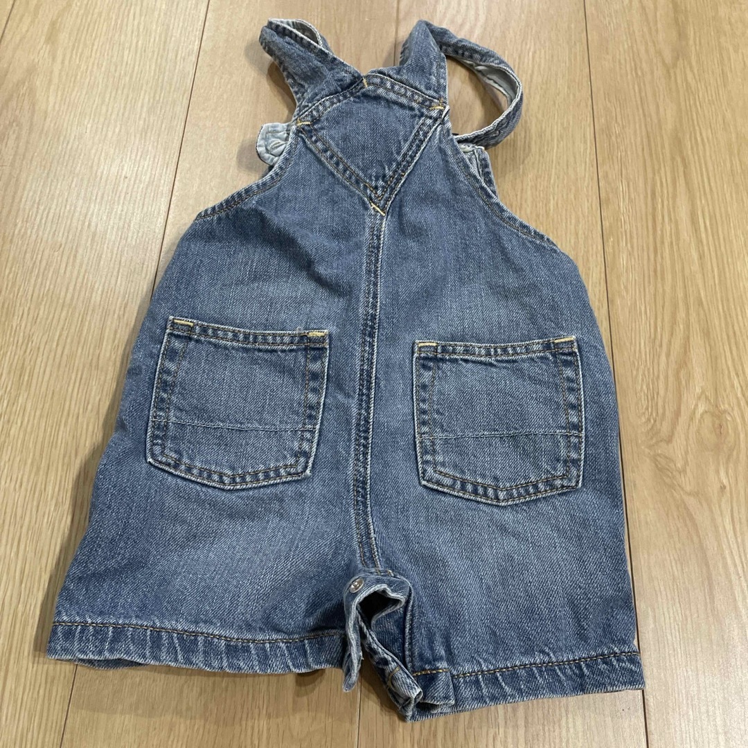 GAP Kids(ギャップキッズ)のGAP ベビー　キッズ　サロペット　デニム　18-24m キッズ/ベビー/マタニティのベビー服(~85cm)(パンツ)の商品写真