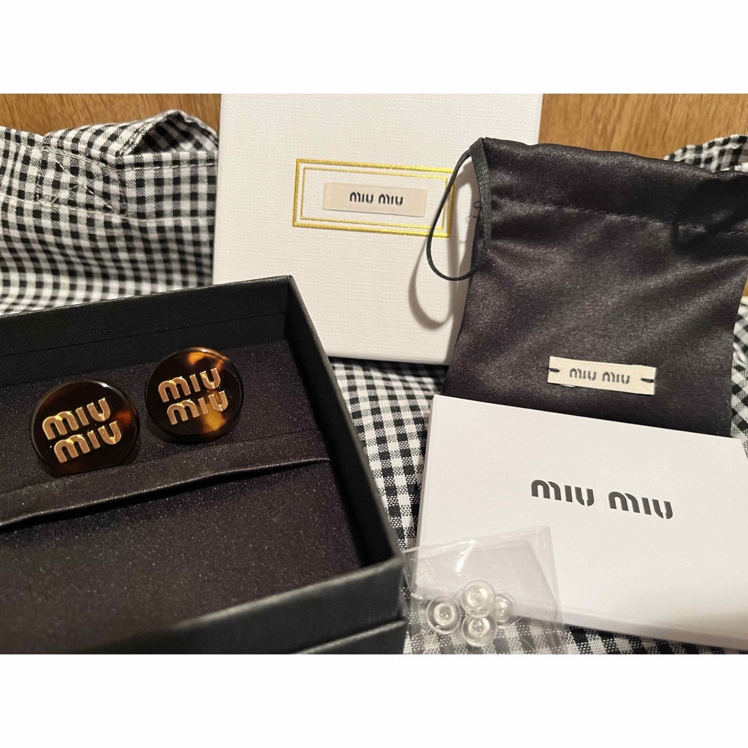 miumiu(ミュウミュウ)の新品未使用 miumiu プレックス イヤリング レディースのアクセサリー(イヤリング)の商品写真