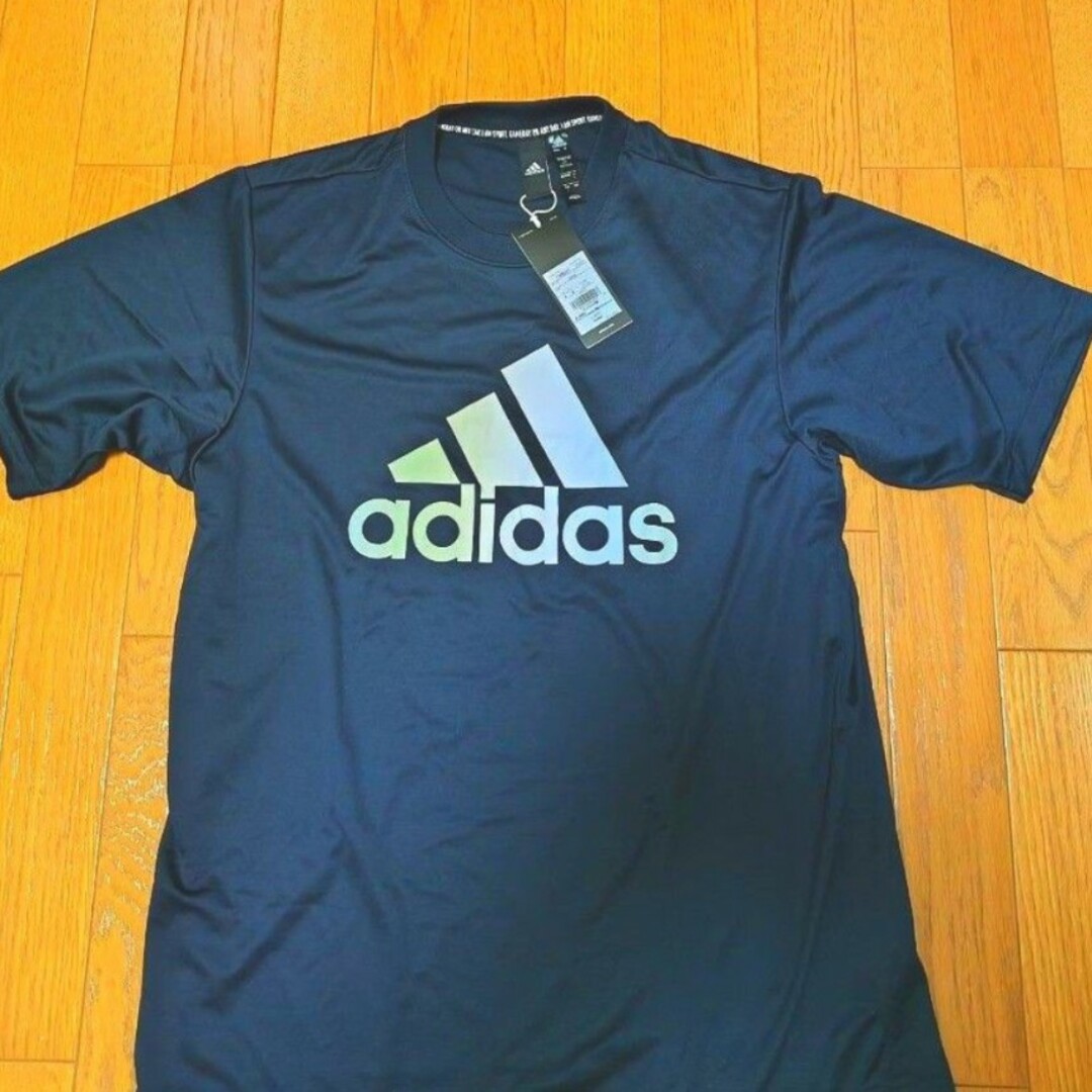 adidas(アディダス)の【新品】アディダス adidas バッジオブスポーツ 半袖 Tシャツ/Lサイズ メンズのトップス(Tシャツ/カットソー(半袖/袖なし))の商品写真