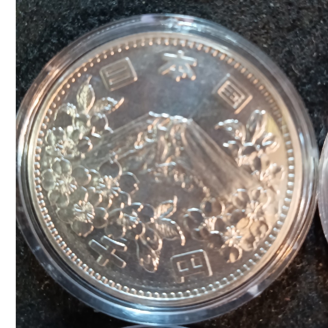 銀貨　東京オリンピック1.000円銀貨　silver925　カプセル極美品銀貨 エンタメ/ホビーの美術品/アンティーク(金属工芸)の商品写真