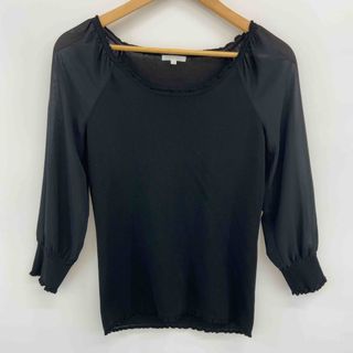 トゥービーシック(TO BE CHIC)のTO BE CHIC トゥービーシック レディース ニット/セーター  ブラック 袖シースルー フリル(シャツ/ブラウス(長袖/七分))