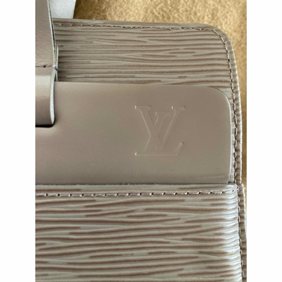 LOUIS VUITTON(ルイヴィトン)の美品Louis Vuitton クロワゼットPM ショルダーバッグ ライラック レディースのバッグ(ショルダーバッグ)の商品写真
