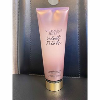 ヴィクトリアズシークレット(Victoria's Secret)のヴィクトリアズシークレット(ベルベット、ペタルス)(ボディローション/ミルク)