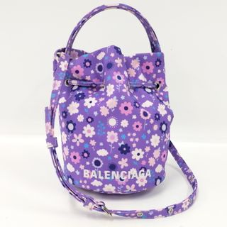 バレンシアガ(Balenciaga)のBALENCIAGA ドローストリング バケットバッグ フラワープ 656682(ショルダーバッグ)