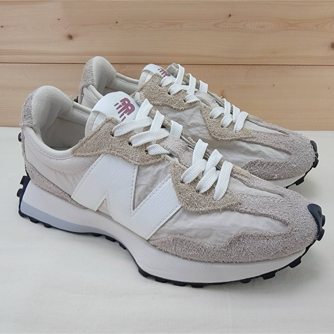 New Balance(ニューバランス)のニューバランス MS327CQ ベージュ 23.5㎝ レディースの靴/シューズ(スニーカー)の商品写真