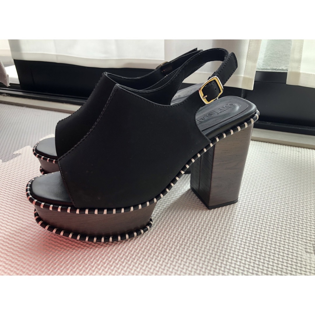 moussy(マウジー)のmoussy limited WOODEN SOLE サボ似　新品同様 レディースの靴/シューズ(サンダル)の商品写真