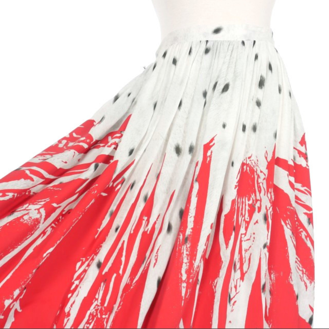 DSQUARED2(ディースクエアード)のディースクエアード 22SS 総柄プリント ロングスカート 38 白 赤 レディースのスカート(ロングスカート)の商品写真