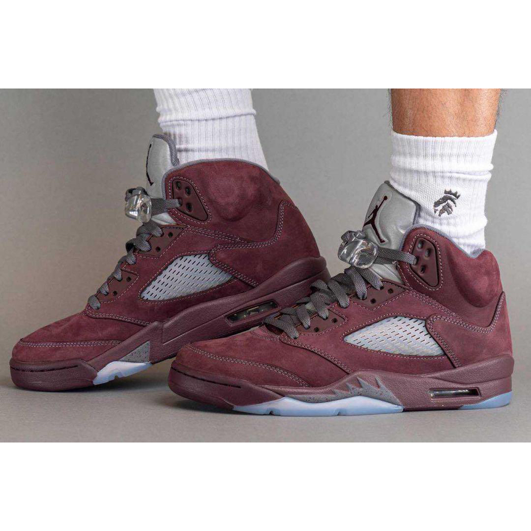 NIKE(ナイキ)のNike Air Jordan 5 Retro SE Burgundy 30.0 メンズの靴/シューズ(スニーカー)の商品写真