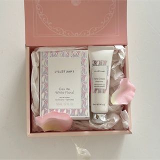 ジルスチュアート(JILLSTUART)のJILLSTUART ホワイトフローラル オードトワレ ハンドクリーム(香水(女性用))