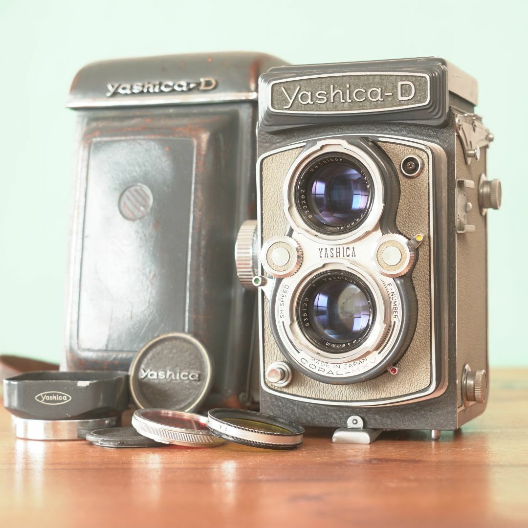 京セラ(キョウセラ)の完動品◎YASHICA-D 二眼レフ フィルムカメラ #731 スマホ/家電/カメラのカメラ(フィルムカメラ)の商品写真