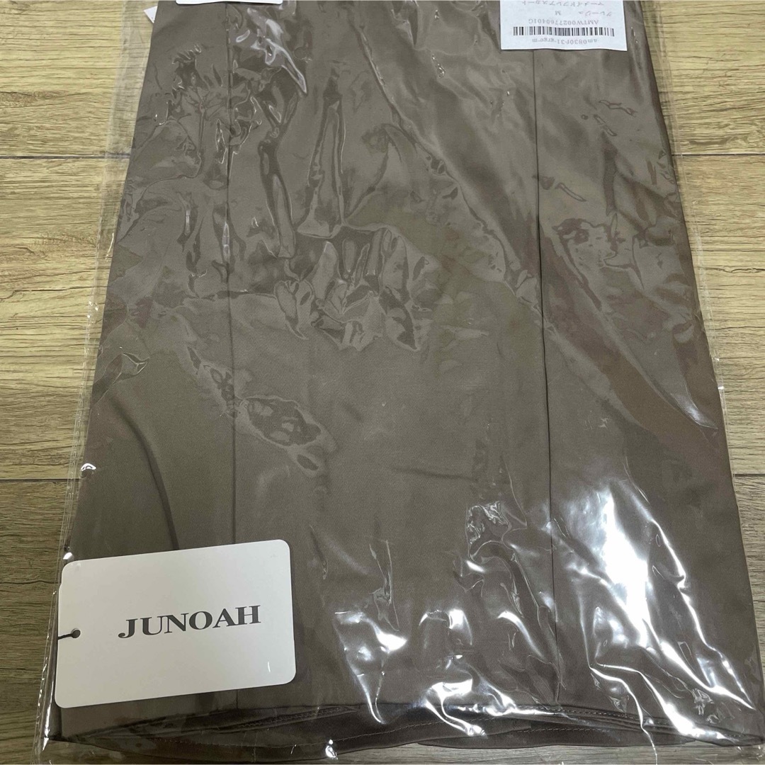 JUNOAH(ジュノア)のJUNOAH  マーメイドフレアスカート【グレージュ】 レディースのスカート(ロングスカート)の商品写真