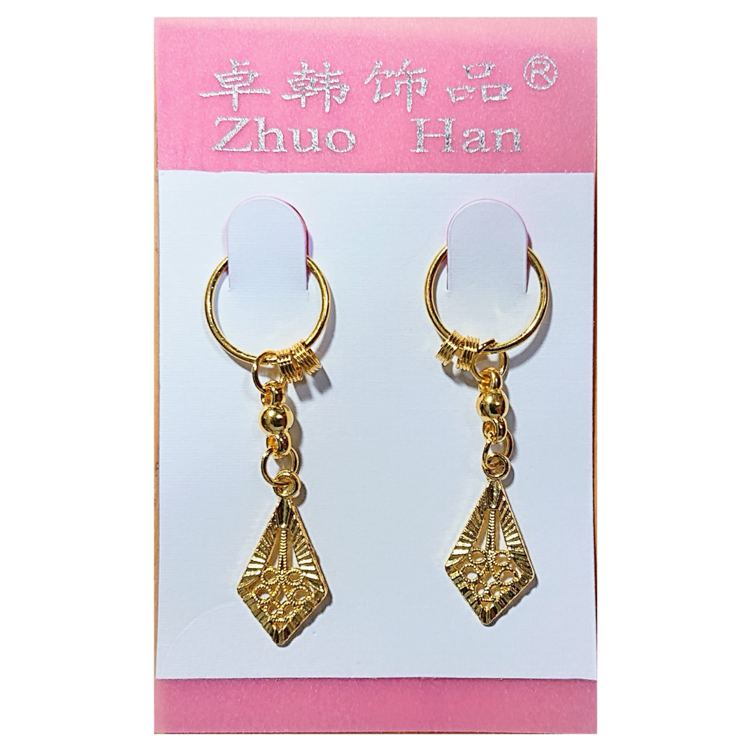 【新品】卓飾品R Zhuo Han 耳飾り 2個セット 両耳対応 レディースのアクセサリー(ピアス)の商品写真