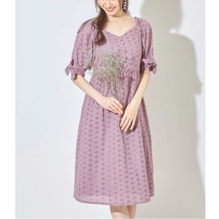 トッコクローゼット(TOCCO closet)の【新品】トッコ クローゼット スクエアハートネックカットワークワンピース(ひざ丈ワンピース)