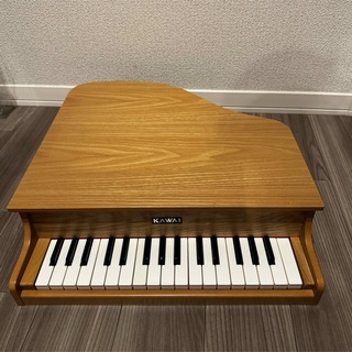 カワイ　グランドピアノ　木目　オモチャ　KAWAI